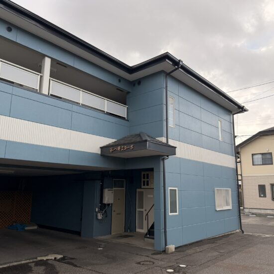 安積町長久保1丁目、南向きのお部屋。コンビニ、スーパー、飲食店、銀行、郵便局等が近く、日々の暮らしが快適に送れます！