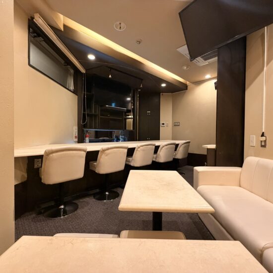 集客力の高い、駅前1丁目エリアに位置する小規模店舗