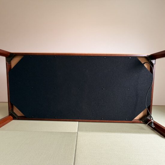 小上がりのテーブルはこたつ仕様 小上がりのテーブルはこたつ仕様